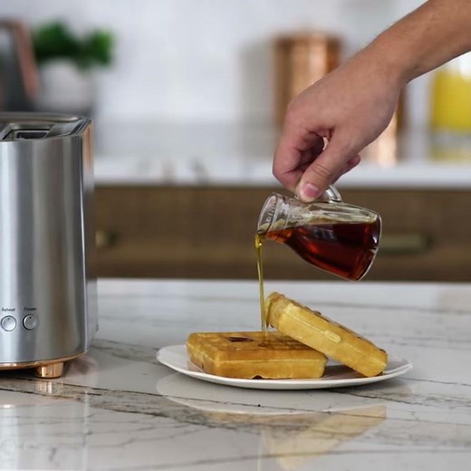 Four Pre-Set Functions – Café Express Finish Toaster