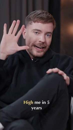 Scheduled Future Self Video: 17 vs 420 Million Subscribers! #shorts