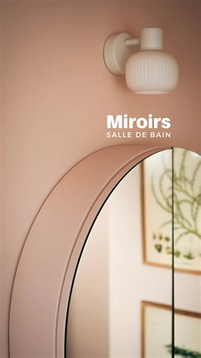 Fanny Halgand🌛🌼 on Instagram: "J’ai déjà fait une sélection déco de miroirs. Mais jamais de miroir de salle de bain ! 🪞🧼 Et pourtant qu’il soit ultra présent ou super discret, c’est l’objet de décoration qui fera toute la différence dans le style de cette pièce. Par contre peu importe son prix et son design, tu seras pas plus beau au réveil 🤷🏻‍♀️ 📷 @polopolo.fr @nooma_design @klevering_amsterdam @designletters @seletti @haydesign @formandrefine @hkliving @am.pm @westwingcom @zarahome @skl