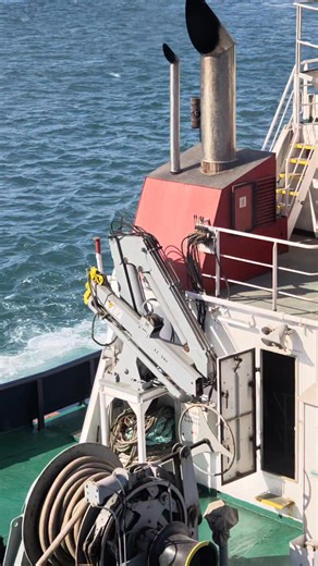 Tug and tow #seafarer #tugboat | marine photography