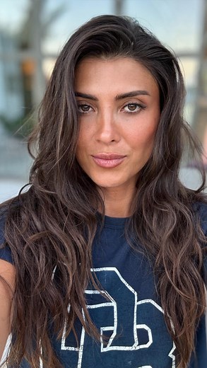 Vafa Karamova on Instagram: "Best Lower Body set 😀 Banded Squat Pulses (activation) Single-Leg Hip Thrust Goblet Squat Bulgarian Split Squat Sumo Dumbbell Deadlift Kettlebell Swing Lateral Lunge Jump Squat (finisher) Do 3 sets × 8–12 reps each"