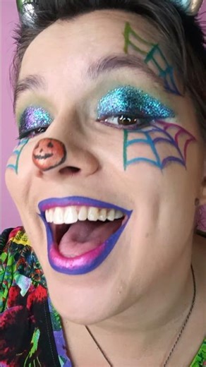 Which Halloween makeup is better? 🦋💀🎃🤡🕸️