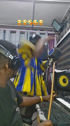 1M views · 34K reactions | Chinese song | HONEY BOY FUN PAGE | Facebook