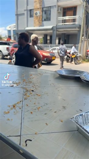 Lokole | SHEMEJI YANGU YULEEEE. KATOKA KUPIGA KITU CHA BIRIANI SAFIIIIIII KABISAAAAAA | Instagram