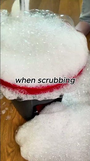 How to scrub your floors? #asmr #cleantok #cleaning #scrub #cleaningmotivation #professionalcleaners