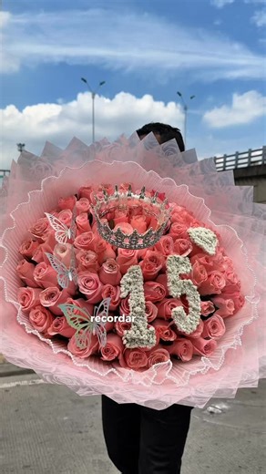 21 reactions | Yo Quiero en mis 15 años  磊RAMOS DE FLORES TODA...