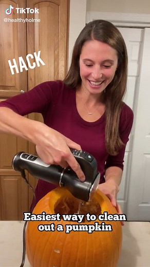 Effortless Pumpkin Cleaning with a Hand Mixer - Halloween Hack