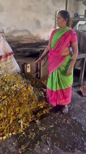 Composting process at our Uppal Composting plant. For location Reach out to 8121610943 #compostwithvapra #composting #compost #gardening #waste #greenmixpowder #recycling | Vapra Composting