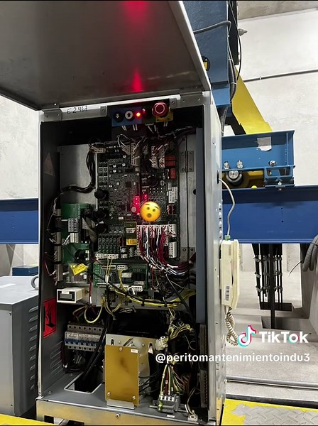 Sistema eléctrico de elevadores: instalación y prácticas