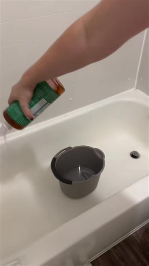 Almond scented shower scrub 🥰🥰 #cleantok #cleaningmotivation #howtoclean #nontoxic #drbronners #cleaninghacks #scrubbingsounds | Anxiety Scrubs