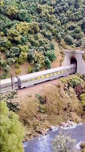 The California Zephyr Glides through Niles Canyon in HO Scale