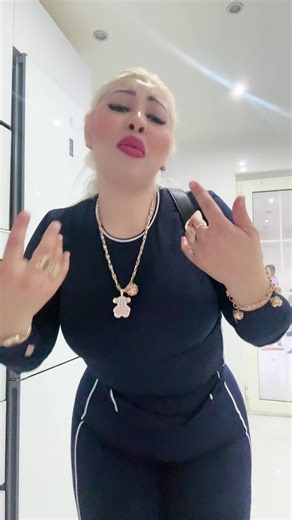 Videos de Clarita del tiktok (@clarita.y.luis) con “sonido original - 🕣”