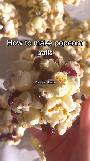 Popcorn balls recipe for the holidays #bakingasmr #cookingasmr #popcorn #popcornballs #glutenfreerecipes