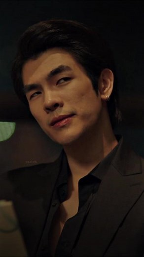 หล่ออะ #kinnporschetheseries #thenewkinnporsche #kinnporsche #milephakphum