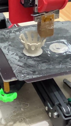 Ceramic 3D printing with RobotDigg twin screw pellet extruder for your desktop 3D printer.