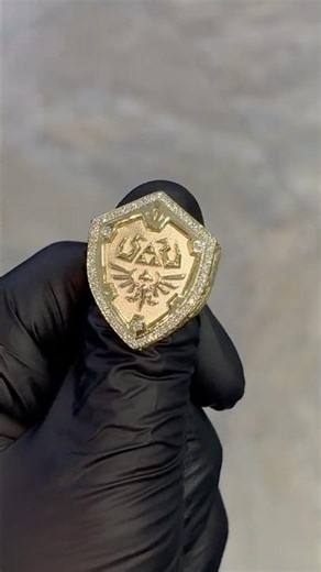 10K Gold Link Hylian Zelda Shield Diamond Ring | Item #70994