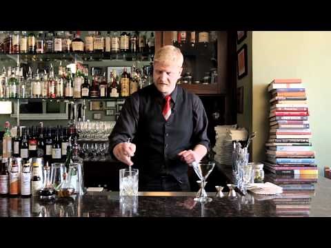 How to make the Original Martini - DrinkSkool Cocktails