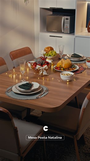 Móveis Carraro on Instagram: "Você arruma a mesa no dia a dia? Quero saber! Me conta nos comentários, vai? Bom, você sabe que a gente ama uma mesa posta né? Afinal, as refeições são uma oportunidade pra a gente alimentar muito além do corpo. A mesa é um lugar de criar vínculos, a gente comemora, ensina e passa momentos inesquecíveis, por isso preparamos um tutorial para deixar a sua casa ainda mais perfeita nas festas que estão por vir. Assiste agora e conta pra gente o que achou 😍 Não esqueça