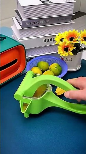 Multifunctional Small Manual Juicer – Perfect for Fruits and Vegetables #freshjuice #manualjuicer