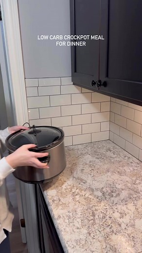 749K views · 8.3K reactions | ‍️ save this if you’re looking for an easy low carb dinner! #dinner #recipes #ketorecipes #lowcarbrecipes #dinnerideas #easyrecipes #recipeoftheday #momsofinstagram | Lillian Belle | Facebook