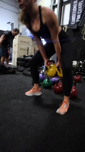 HYROX isn’t new to us. We’ve been training athletes for HYROX since 2022. Before the hype. Before the pop up “experts”. In 2022, we had 8 of our athletes compete in HYROX NYC when there were about 800 competitors total. Last year? 70 athletes trained. Over 12,000 competitors registered. At ARCH Training, we don’t guess. We program. We have the facility, the equipment, and the experience to make you race ready. 🗽HYROX NYC is coming May/June. As an Official HYROX Training Club, we get early acces