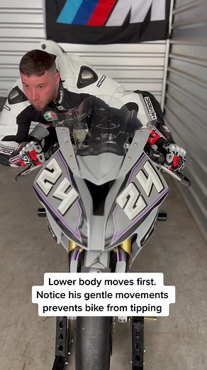 Mastering Motorcycle Body Position for Fast Riding | 22motowerks
