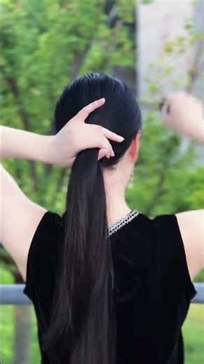 Elegant Updos: Master the Gentle Hairpin & Side Updo Technique