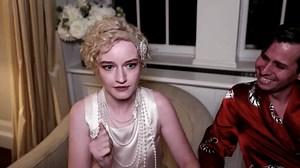 ‘Ozark’s Julia Garner Thanks Jason Bateman & Laura Linney After Winning 2nd Consecutive Emmy Award