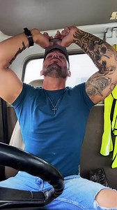 21K views · 734 reactions | Vibing through my workday. #fyp #foryoupage #countrymusic #ericchurch #over30 #goodvibesonly | Seand Hood | Facebook