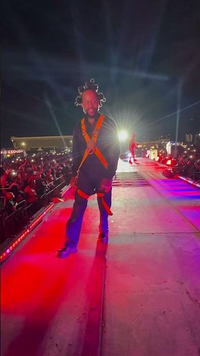 Must-See: Popcaan Vibes While 21 Savage Performs Redrum Live