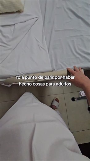 𝑅𝑒𝑛𝑎𝑡𝑎 𝑅𝑖𝑧𝑧𝑎𝑡𝑜 on Instagram: "Que momento extremo 🤣 #parto #partonormal #partonatural #inducido #parir"