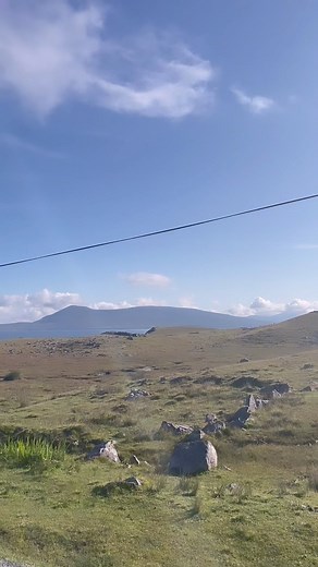 The island’s ruggedness in all its glory! Can anyone spot the #clareislandlighthouse on the horizon? #mayoislands #clareisland #ireland #thewildatlanticway #ireland | Clare Island