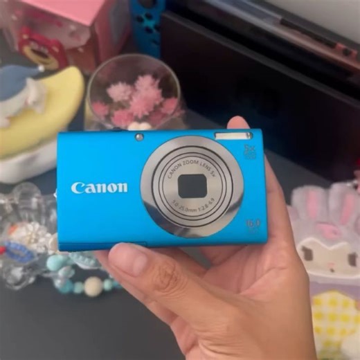 @digicamsforyou on Instagram: "Canon PowerShot A2300 in ocean blue ˚ʚ♡ɞ˚ Price IDR 200.000 Such a hidden gem of canon cam! It’s really beginner friendly cuz easy to use, has a many fun effects that u can try 🤩. The results are super awesome in a warm vintage༺☆༻ - body 10/10 🌟 - 16.0 MP - Flash and zoom in/out work normally - no vignette on the LCD✨ - the results are superrr awesome! clear but still vintage with warm tone ୭ 🧷 ✧ ˚. ᵎᵎ 🎀 Includes: FULLSET with Box 📦✨ • camera • strap ori + str