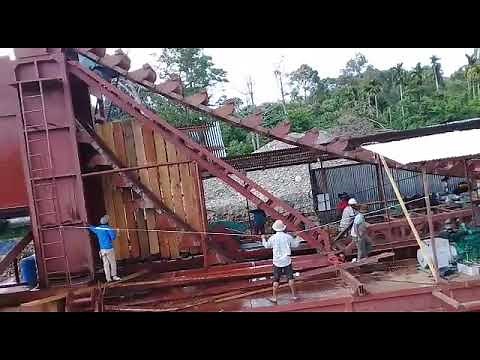 Kapal Sedot Pasir Emas, Gold Dredging In Action #shorts