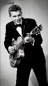 Chuck Berry’s Legendary Guitar Performance 🎸 - #ChuckBerry #DuckWalk #RockAndRoll #Rock #oldies