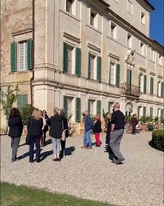 Tuscany’s rolling hills produce some of Italy’s best wine. From the ever-popular Chianti to the noble wines of Montepulciano, here are the top Tuscan wines you should be ordering at a restaurant, trying at home, or drinking on your next tour of Italy. Check out our Tuscan wine guide right now: https://bit.ly/3GsNsKl | EF Go Ahead Tours