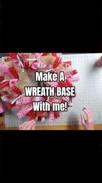 MAKE A WREATH BASE WITH ME! Deco Mesh Poof & Curl Method #wreath #crafty #diycrafts