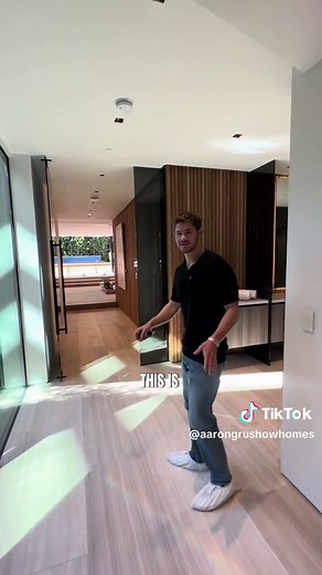 Luxury $45 Million Modern LA Mansion Tour