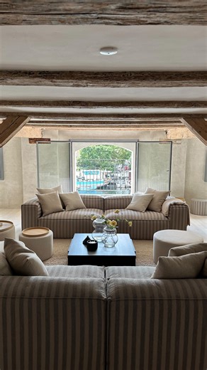 BOLIA on Instagram: "Meet Linor – our brand new yarn-dyed fabric, designed exclusively for BOLIA 🫶🏼 With its bold stripes and timeless texture, it gives our beloved Cosima modular sofas a whole new look – calm curves with a playful twist 🛋️ Available in beige, dark beige and brown. Discover the new collection online and in your local store. 🤍 #BOLIA #AW25"