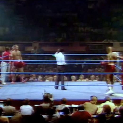 Vladimir Savekov on Instagram: "#OnThisDay Marvin Hagler vs. Alan Minter ❤️ 💎 Alan Minter vs. Marvin Hagler TKO at 1:45 in round 3 of 15 September 27, 1980 Wembley Arena, Wembley, London, United Kingdom Referee: Carlos Berrocal WBA & WBC Middleweight Titles (2nd defense by Minter) #box #boxing #boxe #boxeo #бокс #boxinglife #boxinglifestyle #boxingworld #boxingworkout #boxingtraining #boxinggym #boxinggloves #boxingcoach #boxinghistory #vintage #throwback #highlights #ufc #mma #sport #sports #h