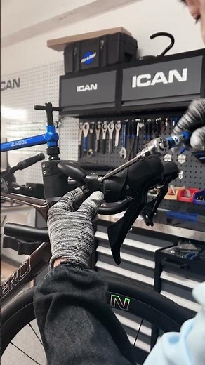 Master the road handlebar tape winding skills in 1 minute！#icancycling #flyee
