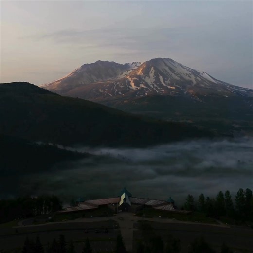 Last Call! Registration for the 2026 Volcano Naturalist Program closes TONIGHT AT MIDNIGHT! We've got a few spots left and are so excited to welcome all the aspiring volcano experts to class next month! Don't miss your chance to join in on the fun - we're set for 12 weeks of volcanos, ecology, and geology including three optional field trips with the group to areas around Mount St. Helens! Head over to https://www.mshinstitute.org/volcano-naturalist to register today - we run the Volcano Natural
