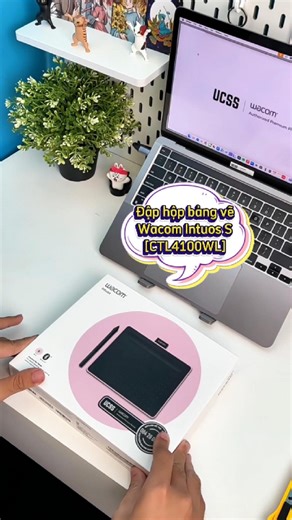 26 reactions · 3 comments | Khui hộp bảng vẽ điện tử Wacom Intuos S Bluetooth [CTL-4100WL] NGON - BỔ - RẺ dành cho học sinh, sinh viên và người mới bắt đầu. #wacom #unboxing #intuos #digitalart #artschool #artschool #illustration #wacomstore #UCSS | Wacom Store | Facebook
