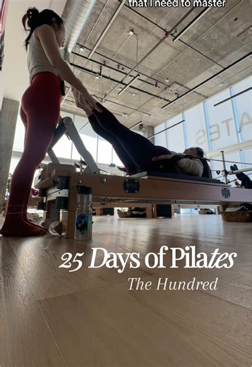 Welcome back to day 4 of 25 days of Pilates where I share exercises I’m working on as part of my comprehensive Pilates teacher training program through BASI. Everyone’s favorite: The Hundred! Raise your hands (or comment) if you feel victimized by this humble ab exercise! But also, raise your hand if you feel really accomplished getting to 100! . . . #25daysofpilates #pilates #reformerpilates