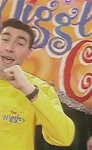 Christmas time we're all singing have a very merry Christmas day