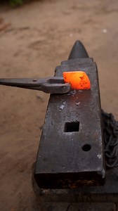 I made Damascus Razor out of remaining damascus pieces from previous projects. #Damascus #razor #KnifeMaking #forge | Random Hands