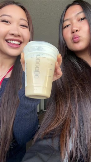 dcon day 2 #starbucks #business #4u