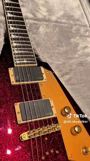 Absolut Murder Machine: ESP LTD KH V Red Sparkle Review