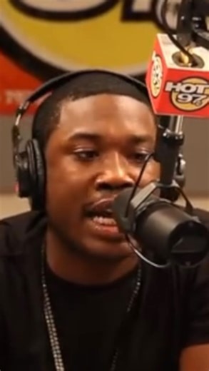 bexblu on Instagram: "working weeks to get my mindset. sample by @loopgarden.io #meekmill #freestyle #rap"