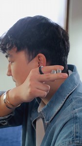 715K views · 5.5K reactions | Samsung Galaxy sunar: Bir "düşeş" hikayesi…  #GalaxyAI Türkçe dil desteği ile artık 20 dilde iletişim kurmak mümkün! Sıradaki hikaye için takipte kal! Daha fazlasını keşfetmek için samsung.com'u ziyaret et. | Samsung | Facebook